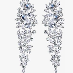 Elegant Silver Crystal Drop Earrings